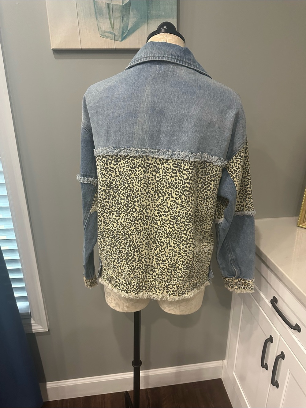 POL denim jacket signature bohemian with leopard-print trim fringe detailing - Picture 4 of 5